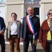 photo  jean-louis lemaître rempile avec l’écharpe aux côtés de ses nouveaux adjoints : alain guilleux, anita delommeau, véronique capo. 