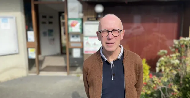 photo  hervé gouérec a été élu maire lors du conseil d’installation à landisacq, dans l’orne, avec douze voix sur les quinze élus.  &copy;  ouest-france 