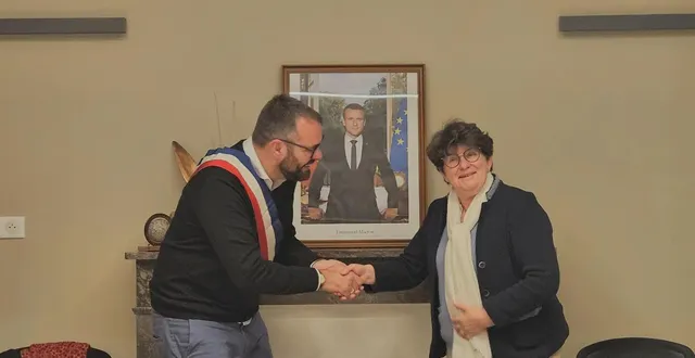 photo  valérie lévêque a passé la main à mathieu borderon, entamant ainsi son premier mandat.  &copy;  co 