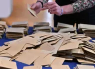 photo  205 470 électeurs et électrices étaient appelé(e)s aux urnes lors du second tour des municipales en maine-et-loire. 