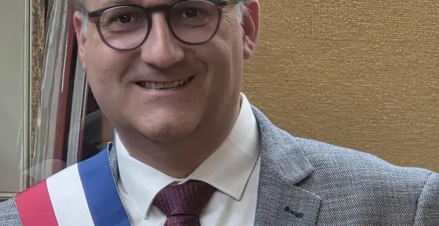 photo  olivier fouillet, réélu maire du grand airvault. vendredi 20 mars 2026  &copy;  co 