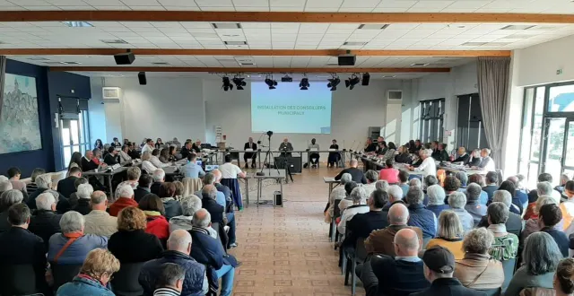 photo  de nombreux habitants sont venus assisté à cette séance  &copy;  co 