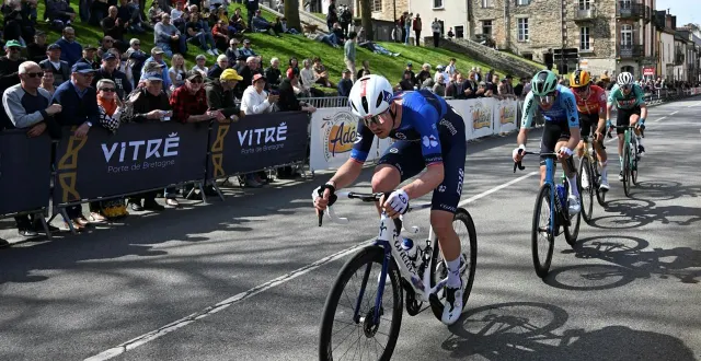 photo  rémi cavagna sera parmi les coureurs présents sur la classic velox-adelie de vitré.  &copy;  thomas brégardis / ouest-france 