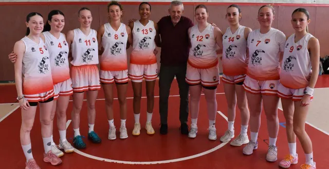 photo  l’équipe des fréchets.  &copy;  bruno bouvry 