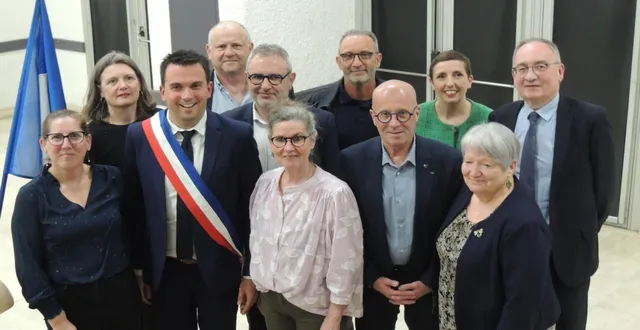 photo  le bureau municipal de la nouvelle mandature.  &copy;  ouest-france 