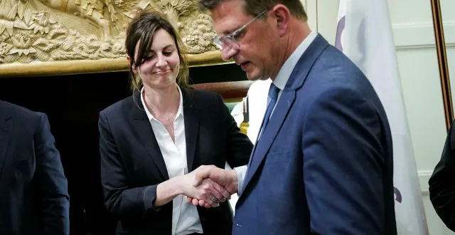 photo  camille margueritte, candidate divers droite à cherbourg-en-cotentin (manche) vient d’être élue et a assommé benoît arrivé, maire ps sortant.  &copy;  charles bury / ouest-france 