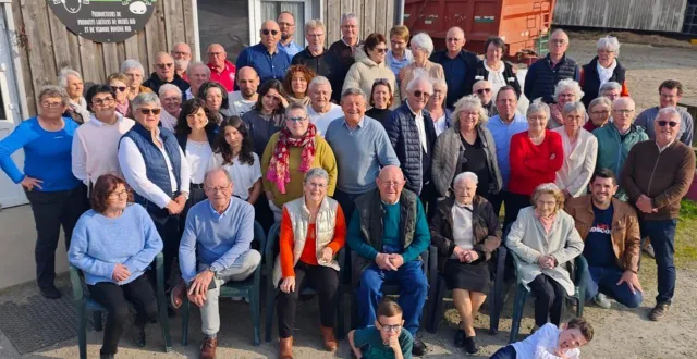 photo  à la ferme de la grande houssaie à beaucouzé (maine-et-loire), commune où pierre a vécu de longues années, une jolie fête a été organisée pour son centième anniversaire.  &copy;  ouest-france 