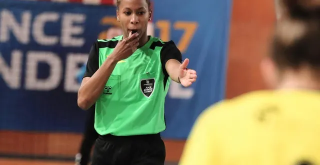 photo  laura kanor a arbitré son premier match samedi à plouagat.  &copy;  gaëlle germain 