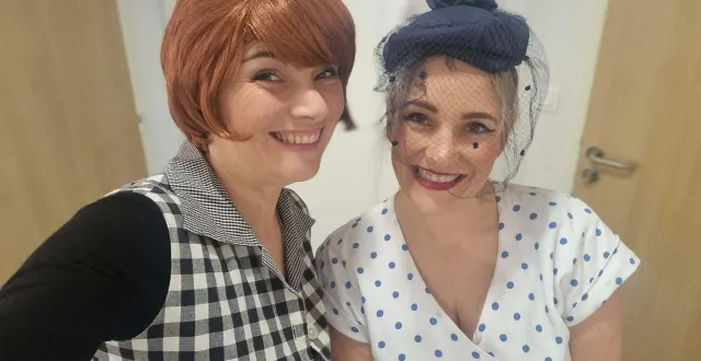 photo  élise et aurélie font partie des 12 comédiens de la troupe.  &copy;  le maine libre 