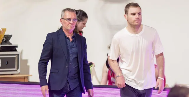 photo  sylvain jean (à gauche), président de l’uslg cherbourg depuis 2015, ici au côté de maxime bureau, entraîneur de l’équipe n1f lors de la saison 2024-2025.  &copy;  christian jézéquel 