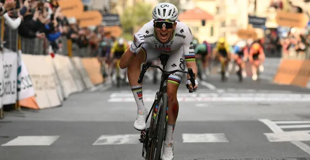 photo  tadej pogacar a remporté milan - san remo, samedi 21 mars.  &copy;  marco bertorello / afp 