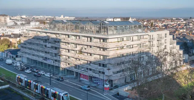 photo  ferme urbaine sur le toit et façades végétalisées, la résidence seniors espace et vie accueillera également à partir de mercredi 25 mars des étudiants.  &copy;  ouest-france 