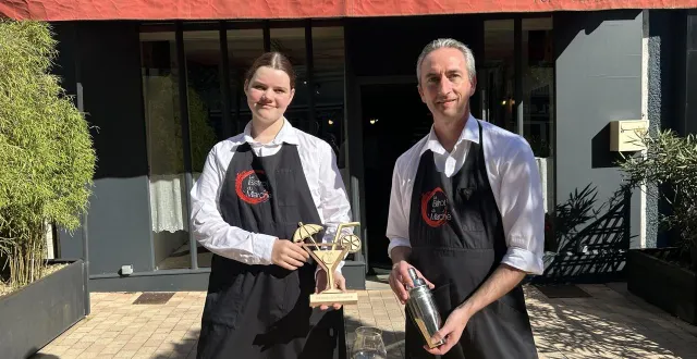 photo  anaëlle chevigny, apprentie, a bénéficié de l’appui du sommelier gaël nourry-cottier.  &copy;  ouest-france 