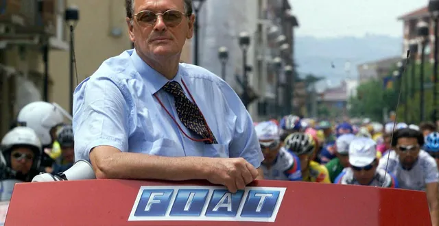 photo  l’ancien patron du tour d’italie, carmine castellano, est mort.  &copy;  patrick kovarik/afp 