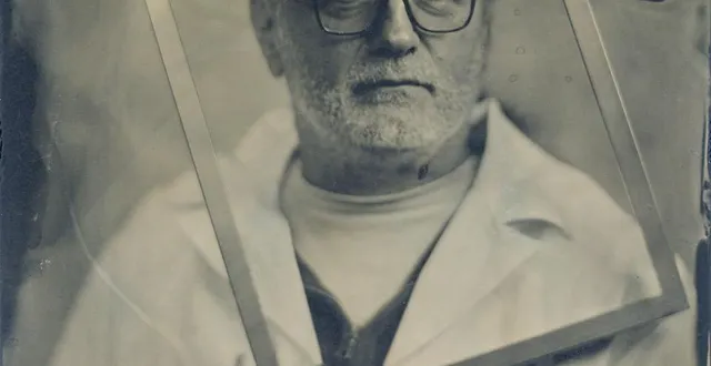 photo  autoportrait de jean-michel delage réalisé au collodion humide.  &copy;  collection jean-michel delage 