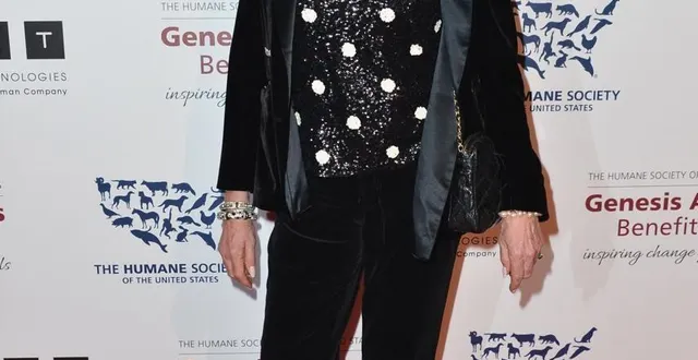 photo  l’actrice valerie perrine arrive au gala de bienfaisance des genesis awards 2013, organisé à l’hôtel beverly hilton le 23 mars 2013 à beverly hills, en californie.  &copy;  alberto e. rodriguez / getty images via afp 