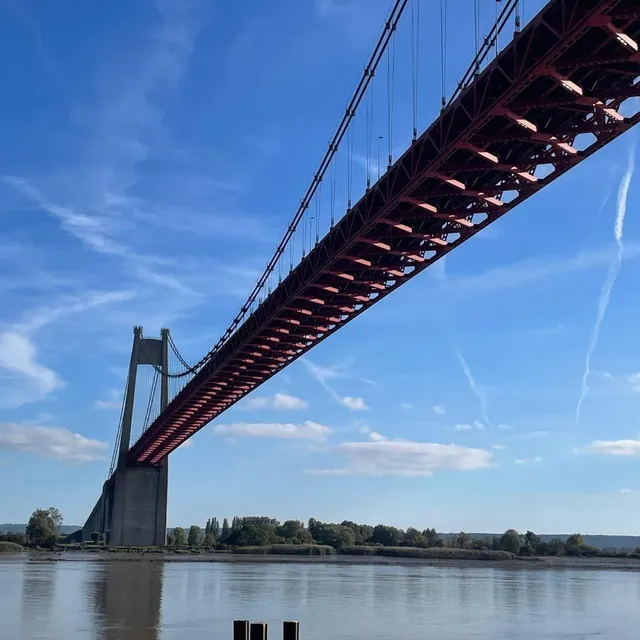 photo la construction du pont de tancarville a débuté fin 1955 et s’est achevée en 1959.  ©  archives ouest-france