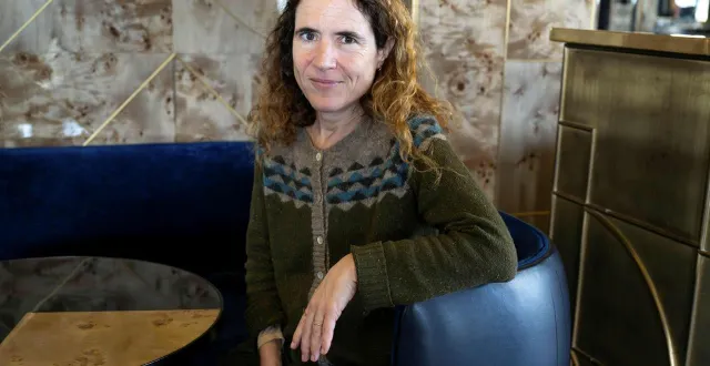 photo  mazarine pingeot, professeure agrégée, docteure en philosophie, autrice et fille de françois mitterand, a annulé sa venue à la flèche, prévue ce dimanche 29 mars 2026.  &copy;  stéphane geufroi / ouest-france 