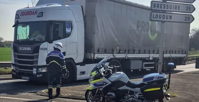 photo  l’opération de contrôles routiers s’est déroulée au niveau du rond-point de l’hippodrome de thouars.  &copy;  police nationale 