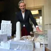 photo  angers, rue toussaint, 17 mars 2026. jérôme de crozé, 52 ans, devant des maquettes d’études réalisées par son agence, dont celle de la tour tip, un des projets lauréats du concours imagine angers inauguré en février 2023 dans les hauts-de-saint-aubin. 