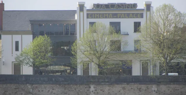 photo  ce jeudi 26 mars, le casino de saumur (maine-et-loire) ouvre ses portes aux joueurs. il s’agit du premier établissement de jeux du département.  &copy;  ouest-france 