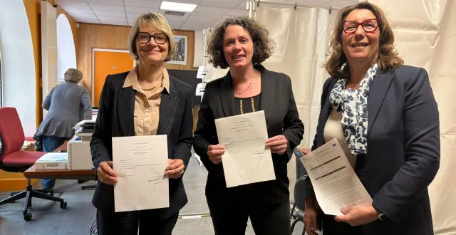 photo  de gauche à droite : véronique louwagie, sophie douvry et virginie valtier. toutes les trois ont remporté le scrutin municipal dans leurs communes respectives à l’aigle, alençon et mortagne-au-perche.  &copy;  conseil départemental de l’orne 