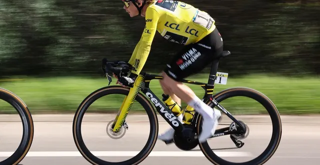 photo  jonas vingegaard touche un salaire d’environ 4,5 millions d’euros par an chez visma lease a bike.  &copy;  anne-christine poujoulat/afp 