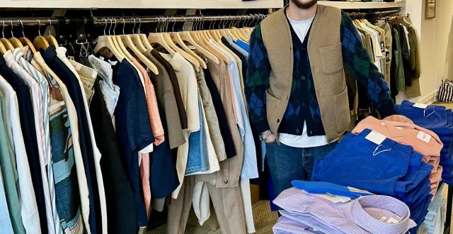 photo  angers, rue chaperonnière, le 24 mars 2026. alexis asselin dans sa nouvelle boutique.  &copy;  co 