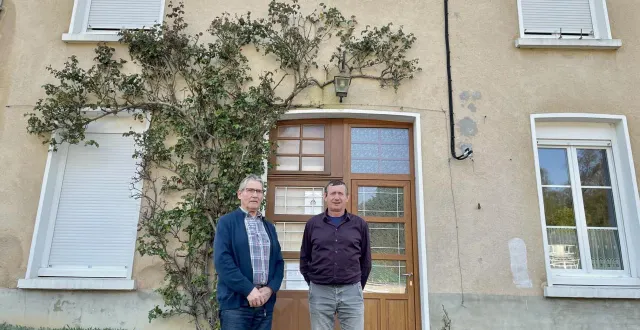 photo  boëssé-le-sec, lundi 23 mars 2026. bruno cepré (à droite) a été élu maire de la commune.  &copy;  le maine libre 