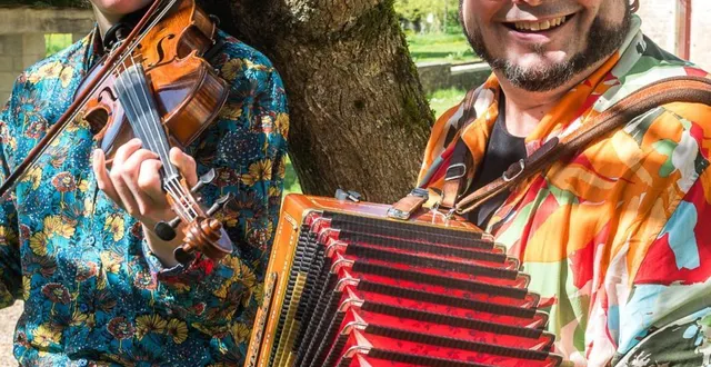 photo  oyun duo, violon et accordéon diatonique se rencontrent avec énergie, groove et sincérité.  &copy;  doc. remis 