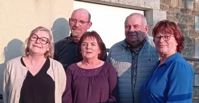 photo  béatrice guérin, maire, entourée de ses adjoints, virginie perret, pascal desaunay, michel louvet et sylvie leverrier.  &copy;  ouest-france 