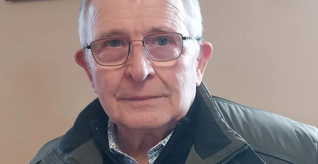 photo  bernard mésenge est élu maire pour un quatrième mandat.  &copy;  ouest-france 