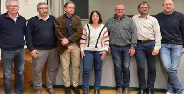 photo  thierry corbin, maire délégué de nocé et 1er adjoint, pascal pecchioli, maire, gilles de biasi, maire délégué de dancé, martine biffard, maire déléguée colonard et 2e adjointe, thierry cavalier, maire délégué de saint-jean-de-la-forêt, patrick lenaerts, maire délégué préaux et 3e adjoint et guillaume bourdin, maire délégué de saint- aubin-des-grois.  &copy;  ouest-france 