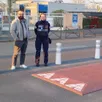 photo à la demande du principal du collège saint-exupéry, de la police et des élus, deux ralentisseurs ont été positionnés avec des bornes de séparation de voie devant le collège, pour accroître la sécurité et limiter la vitesse. des triangles lumineux « attention piétons » s’additionnent à ce dispositif.