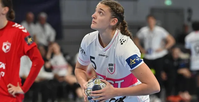 photo  carla broquaire sous le maillot du brest bh en ligue des champions.  &copy;  loïc l’huillier 