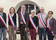 photo  le maire françois boussard entouré de ses adjoints. 