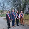photo  eric bourge (2e à gauche) au côté de ses adjoints : françoise rosalie, 1re adjointe (3e à g), jany perrin, 2e adjoint et élodie gautier, 3e adjointe.  