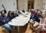 photo  vendredi soir, lors de son installation, le nouveau conseil municipal était au complet. 