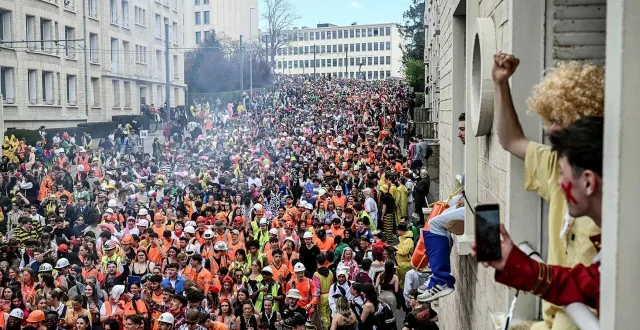 photo  l’édition 2025 du carnaval étudiant de caen (calvados) a réuni 36 000 personnes. le record sera-t-il battu cette année ?  &copy;  archives martin roche, ouest france 