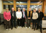 photo  le maire de bazouges-cré-sur-loir et ses adjoints. 