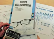 photo  le surendettement a augmenté de plus de 5 % en sarthe en 2025. 