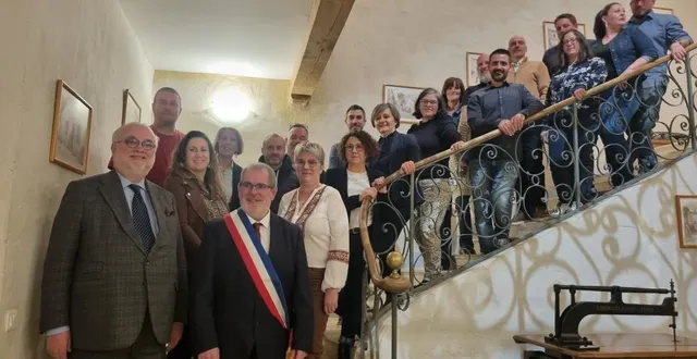 photo  l’équipe municipale de saint-symphorien est au complet.  &copy;  co 