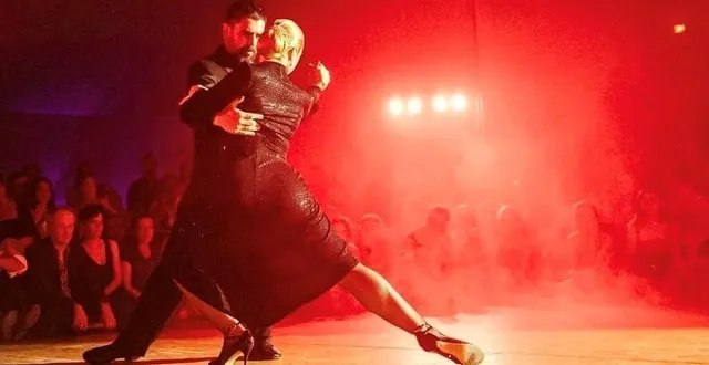 photo  ariadna naveira et fernando sanchez, l’un des quatre couples de danseurs professionnels invités au mans le week-end des 4 et 5 avril 2026.  &copy;  dr 
