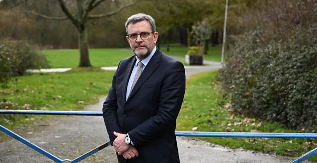 photo  philippe bolo, candidat avrillé autrement, sera installé maire d’avrillé ce vendredi 27 mars 2026.  &copy;  co - josselin clair 