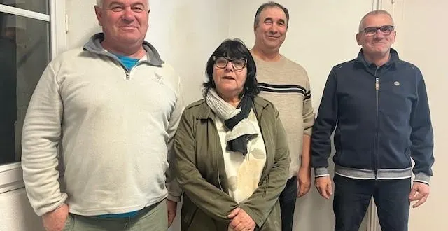 photo  patrick pétorin (à droite) avec ses adjoints, christian raymond, muriel limoges et alain guilbot.  &copy;  co 