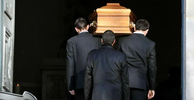 photo  omnium de gestion et de financement, ogf, est un acteur majeur du funéraire en france.  &copy;  daniel fouray / archives ouest-france 