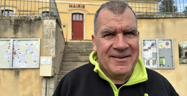 photo  éric tranchant et sa liste ont remporté les élections municipales de pervenchères à trois voix près.  &copy;  ouest-france 