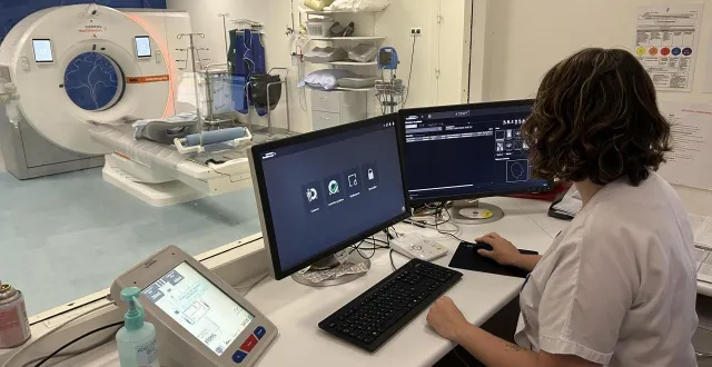 photo  le service d’imagerie médicale de l’hôpital nord deux-sèvres dispose d’équipements dernier cri.  &copy;  archives co - fabien gouault 