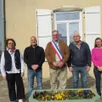 photo  jean-paul blot, élu maire de degré pour un second mandat, entouré de ses adjoints. de gauche à droite : nathalie fillion, christian lebreton, jean-paul blot, xavier deniau et sophie lécureuil. 