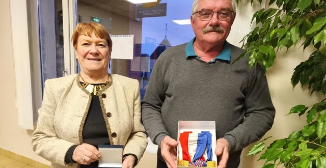 photo  évelyne frigo et jean-pierre frimont (jean-louis latouche absent sur la photo).  &copy;  le maine libre 